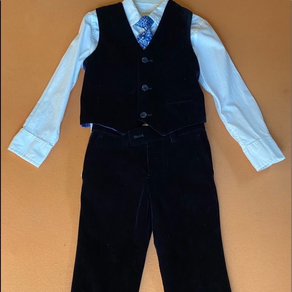 Isaac Mizrahi Three-piece suit comes with suit jacket see from my